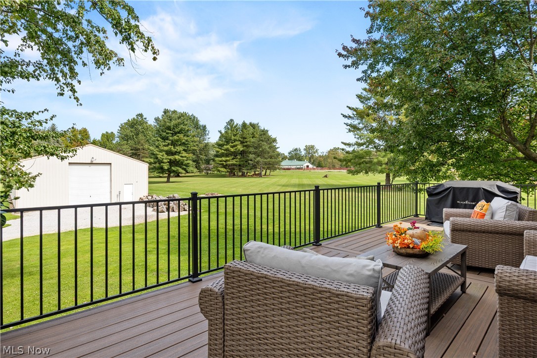 10333 Guilford Road Seville OH 44273