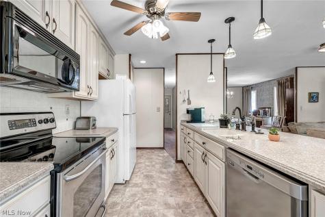 477 Cranston Drive Berea OH 44017