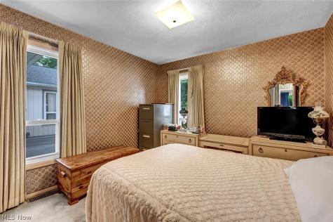 477 Cranston Drive Berea OH 44017