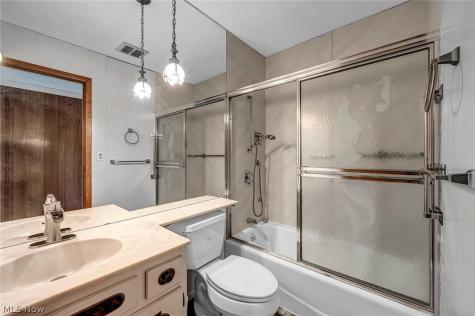 477 Cranston Drive Berea OH 44017