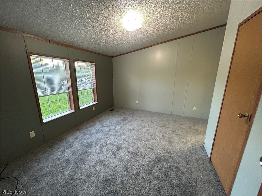 500 S Pleasant Grove Circle Zanesville OH 43701