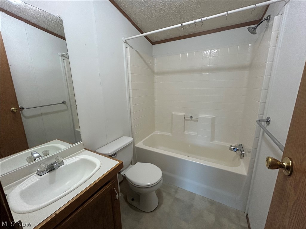 500 S Pleasant Grove Circle Zanesville OH 43701