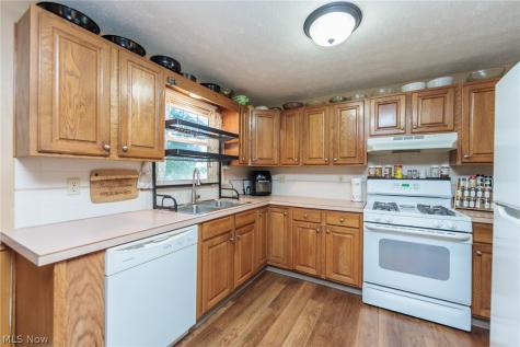 1404 Kendale Drive Akron OH 44314
