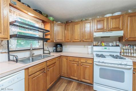 1404 Kendale Drive Akron OH 44314