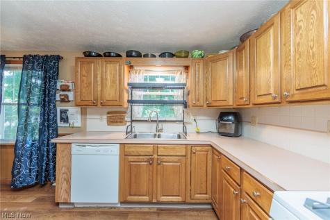 1404 Kendale Drive Akron OH 44314