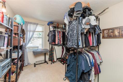 1404 Kendale Drive Akron OH 44314