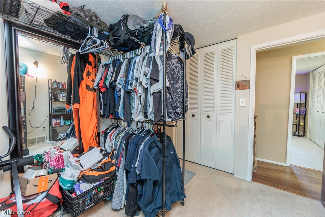 1404 Kendale Drive Akron OH 44314