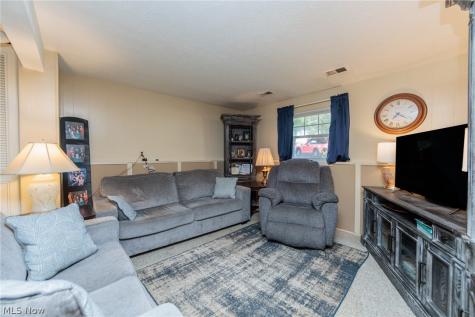 1404 Kendale Drive Akron OH 44314