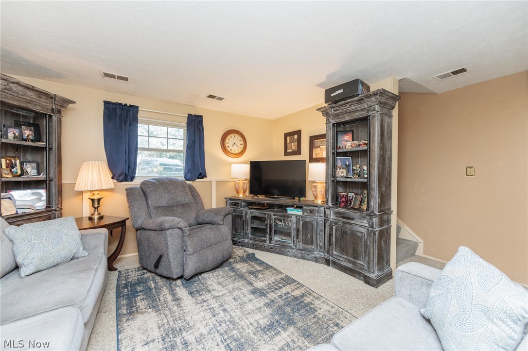 1404 Kendale Drive Akron OH 44314