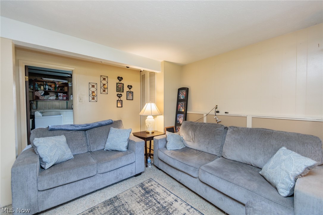 1404 Kendale Drive Akron OH 44314