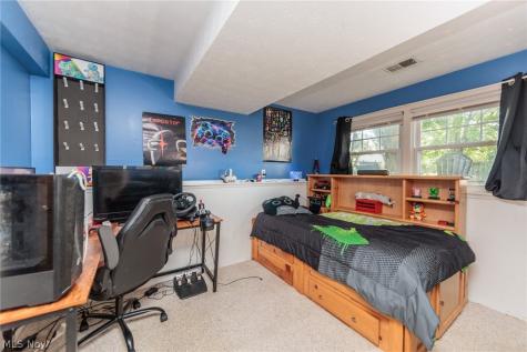 1404 Kendale Drive Akron OH 44314