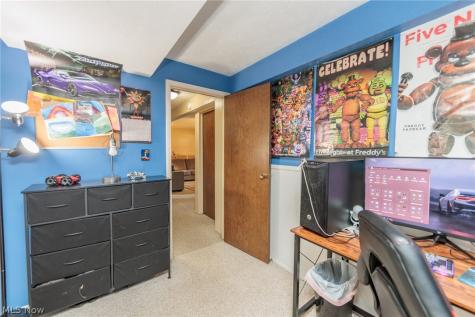 1404 Kendale Drive Akron OH 44314