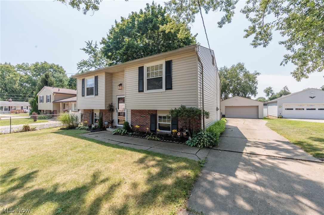 1404 Kendale Drive Akron OH 44314