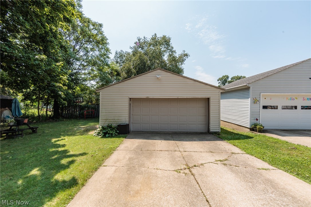 1404 Kendale Drive Akron OH 44314