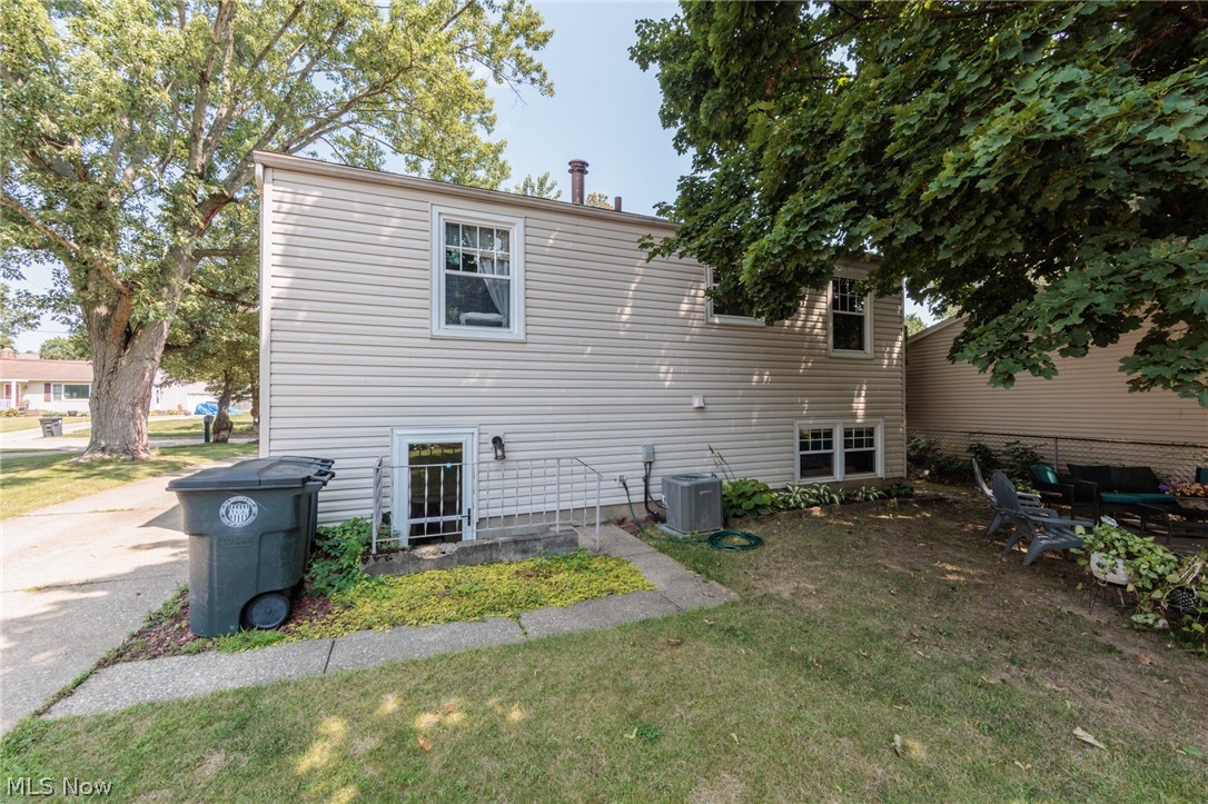 1404 Kendale Drive Akron OH 44314