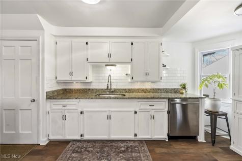 24220 Bruce Road Bay Village OH 44140