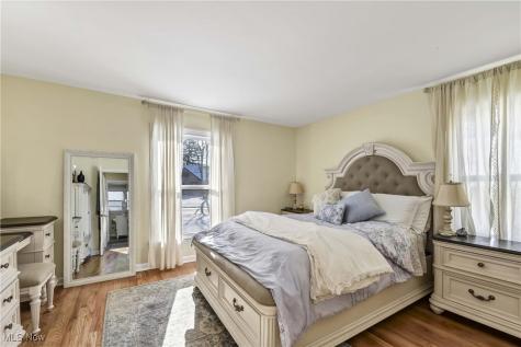 24220 Bruce Road Bay Village OH 44140