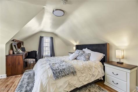 24220 Bruce Road Bay Village OH 44140