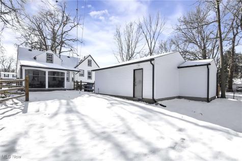 24220 Bruce Road Bay Village OH 44140