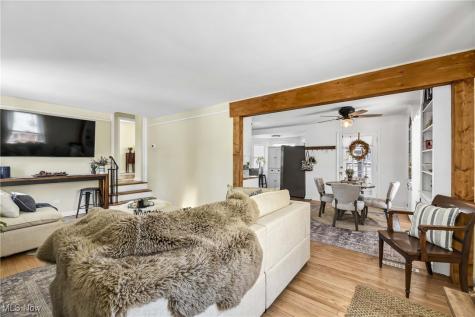 24220 Bruce Road Bay Village OH 44140