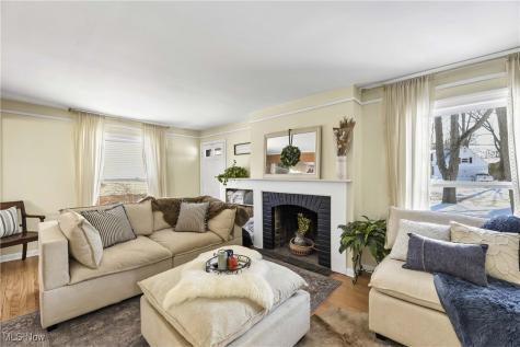 24220 Bruce Road Bay Village OH 44140