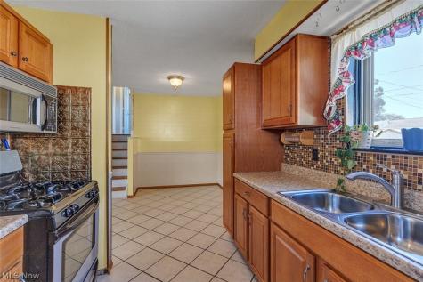 4610 Willow Avenue Lorain OH 44055