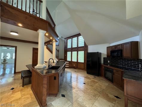 7652 Center Street Mentor OH 44060