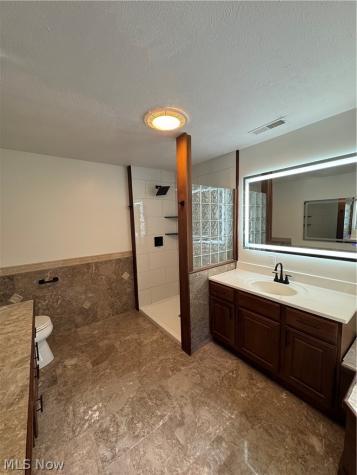7652 Center Street Mentor OH 44060