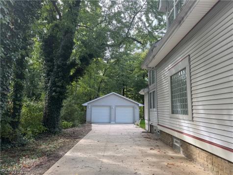 7652 Center Street Mentor OH 44060