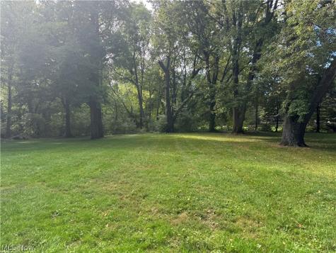 7652 Center Street Mentor OH 44060