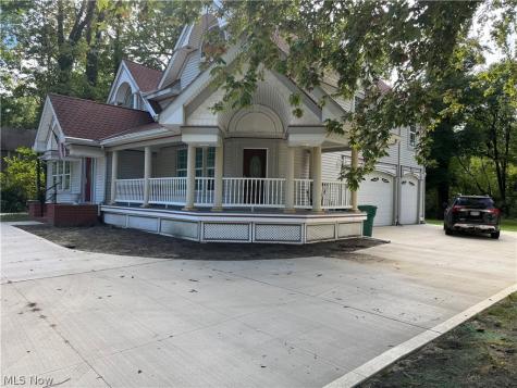 7652 Center Street Mentor OH 44060