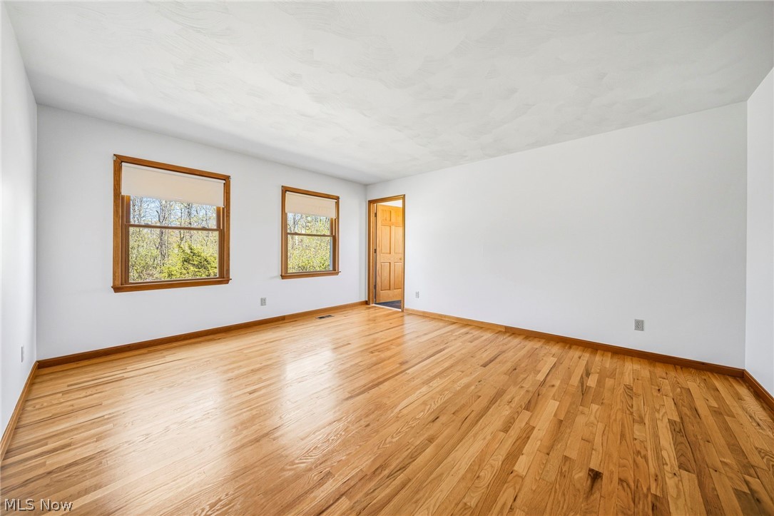 16715 Nauvoo Road Middlefield OH 44062