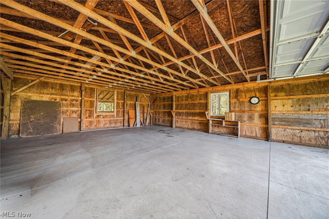 16715 Nauvoo Road Middlefield OH 44062