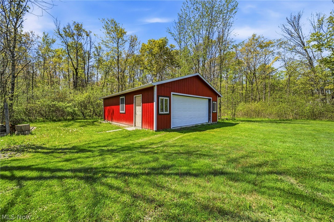 16715 Nauvoo Road Middlefield OH 44062
