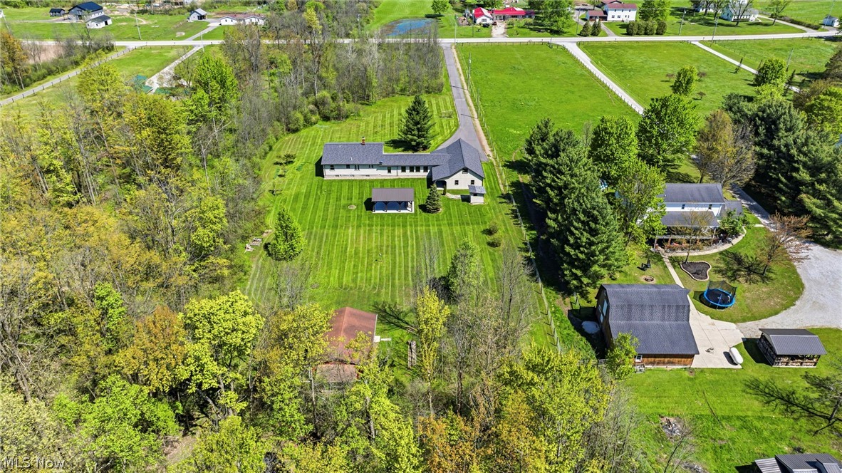 16715 Nauvoo Road Middlefield OH 44062