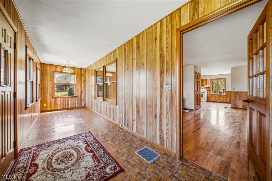 16715 Nauvoo Road Middlefield OH 44062