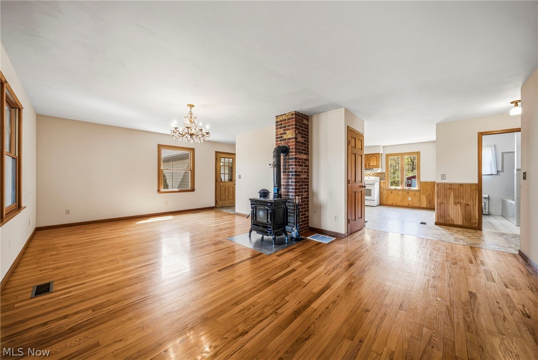 16715 Nauvoo Road Middlefield OH 44062