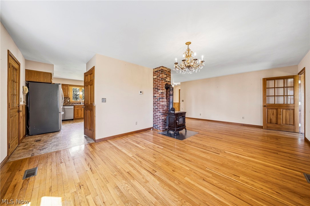 16715 Nauvoo Road Middlefield OH 44062