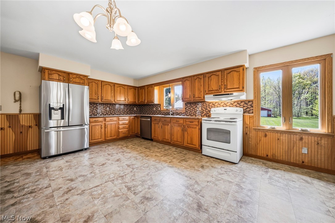 16715 Nauvoo Road Middlefield OH 44062