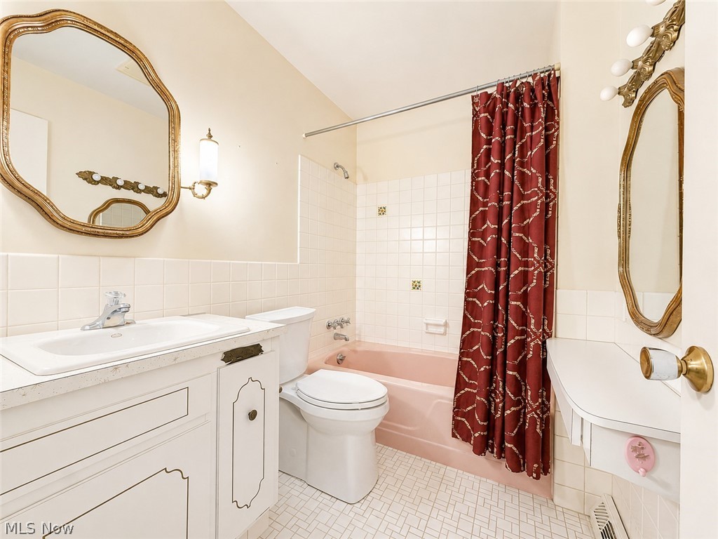 2021 Edenhall Drive Lyndhurst OH 44124