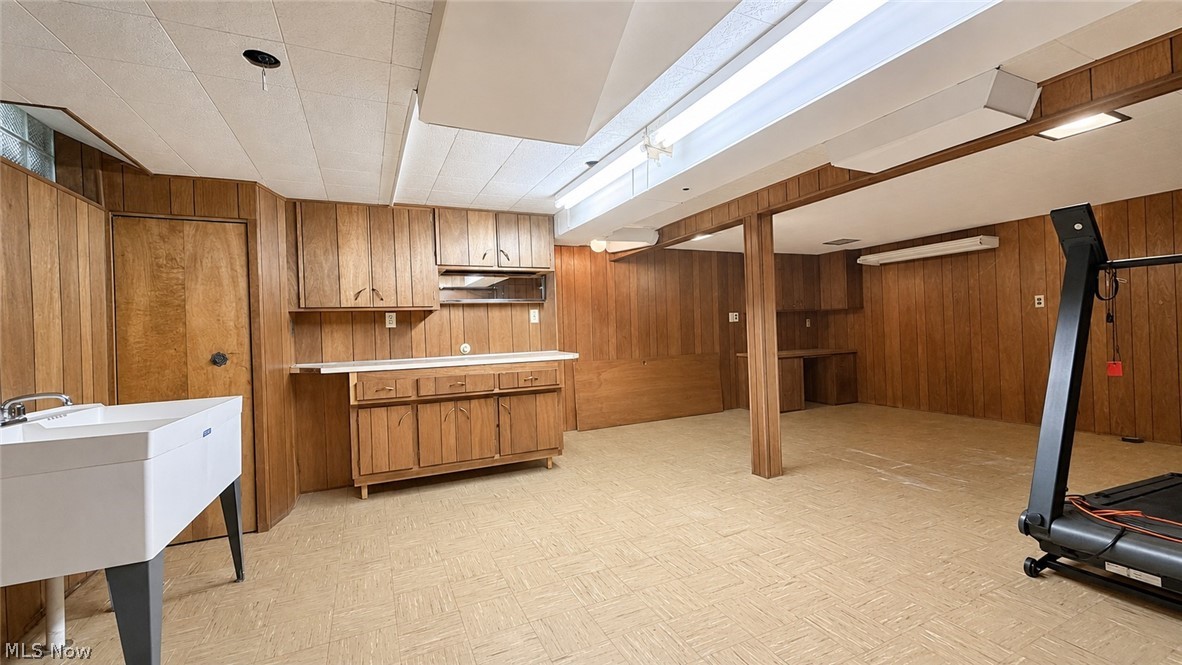 2021 Edenhall Drive Lyndhurst OH 44124