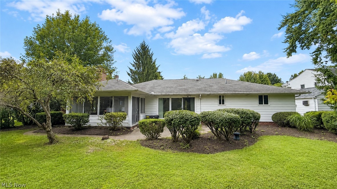 2021 Edenhall Drive Lyndhurst OH 44124