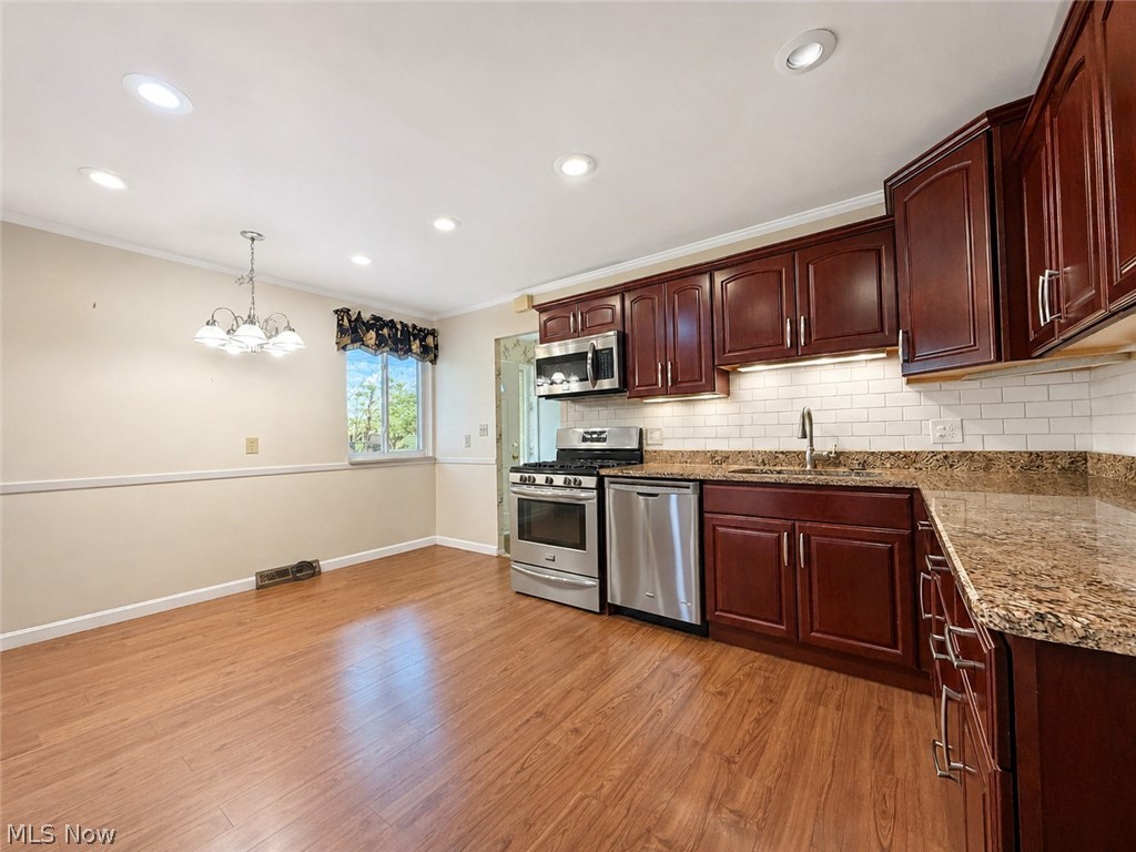 2021 Edenhall Drive Lyndhurst OH 44124