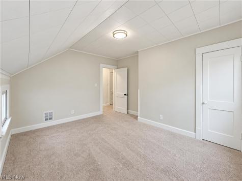 4202 Gifford Avenue Cleveland OH 44109