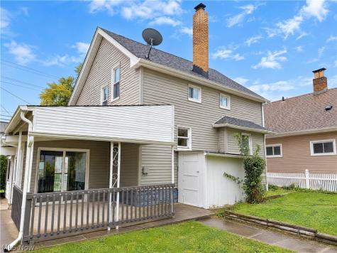 4202 Gifford Avenue Cleveland OH 44109