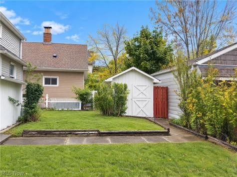 4202 Gifford Avenue Cleveland OH 44109