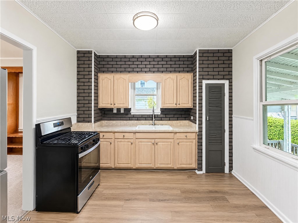 4202 Gifford Avenue Cleveland OH 44109