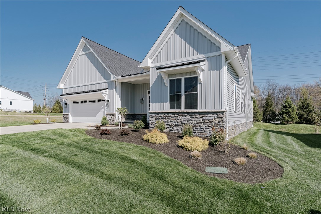 6469 N Cobblestone Road Mayfield Village OH 44143