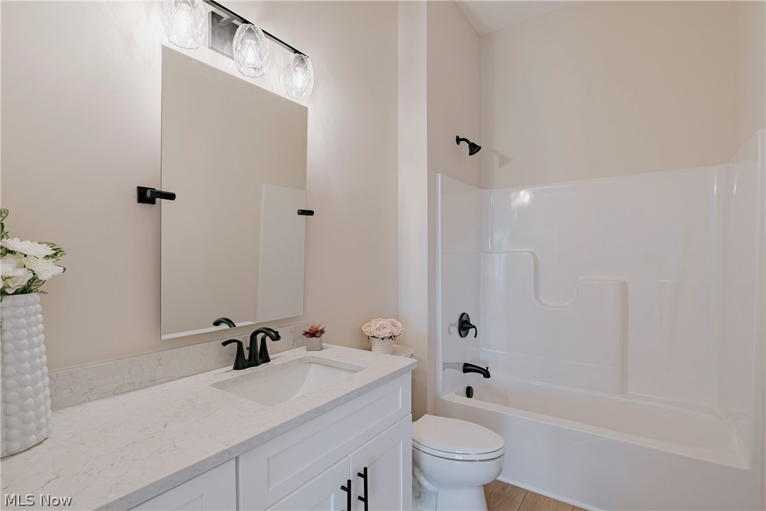 6469 N Cobblestone Road Mayfield Village OH 44143