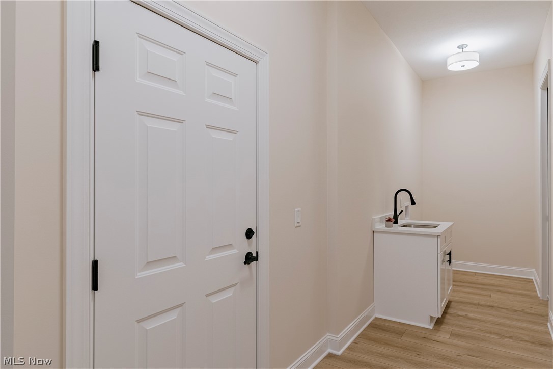 6469 N Cobblestone Road Mayfield Village OH 44143